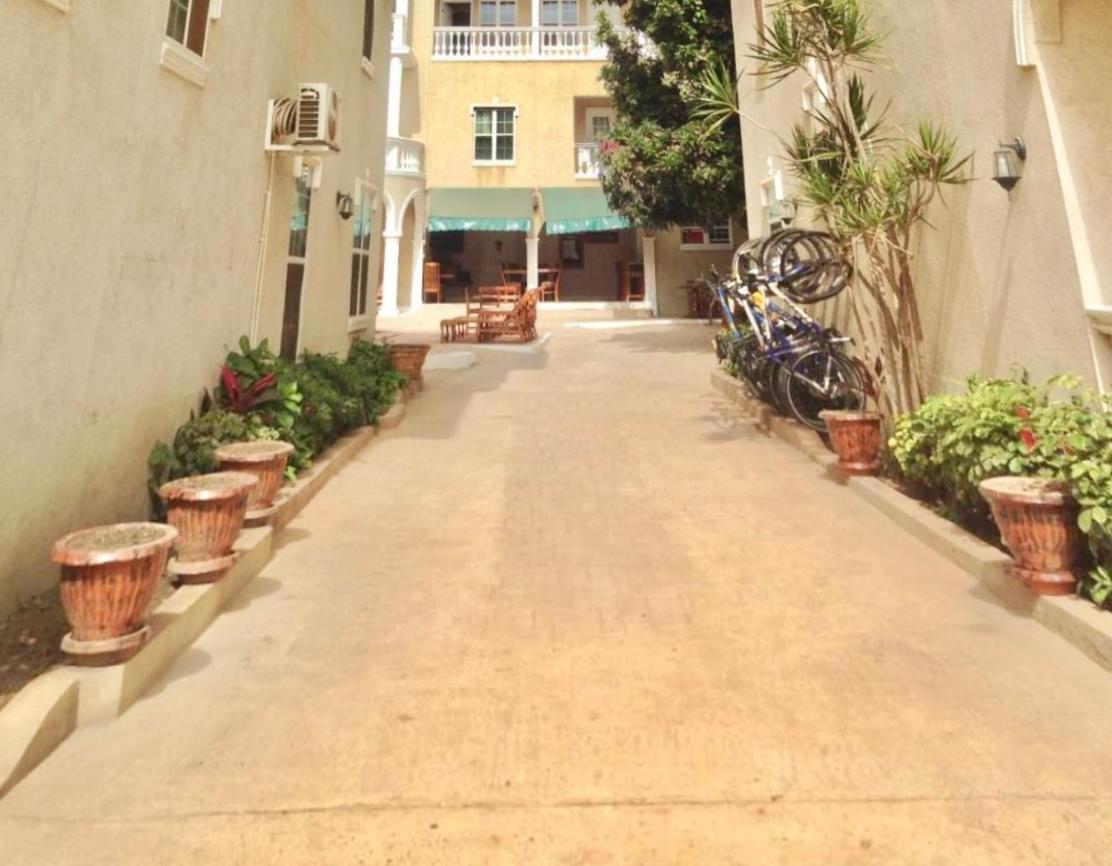 Summer Grove Villa Kololi Exterior photo